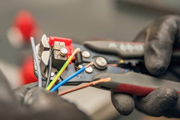 Best Local Electrician Companies  in Wichita, KS